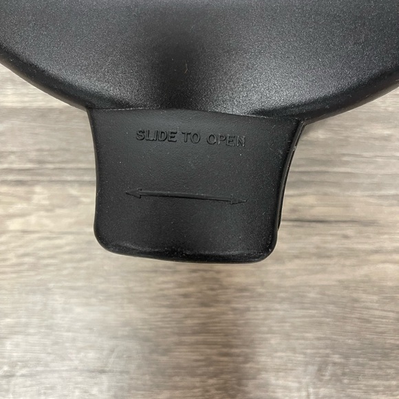 Pampered Chef Black Micro Cooker Large Microwave Steamer Strainer 2 Quart 2778 - Picture 4 of 16